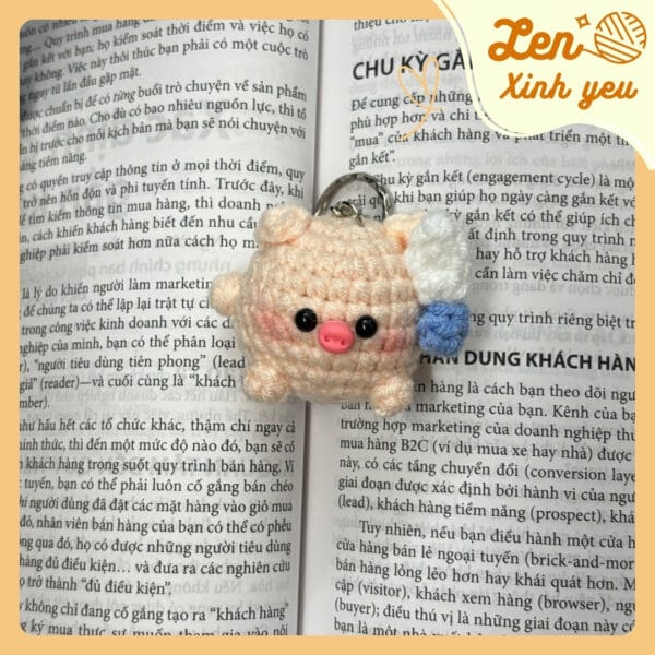 Móc Khóa Len Heo Mood Chiến Handmade 1