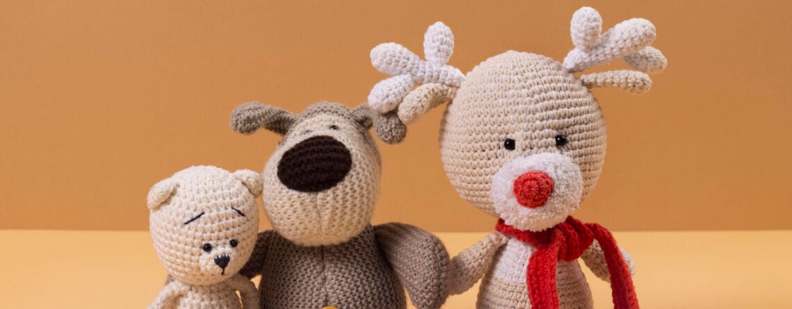 len xinh yêu kể chuyện từ gấu len